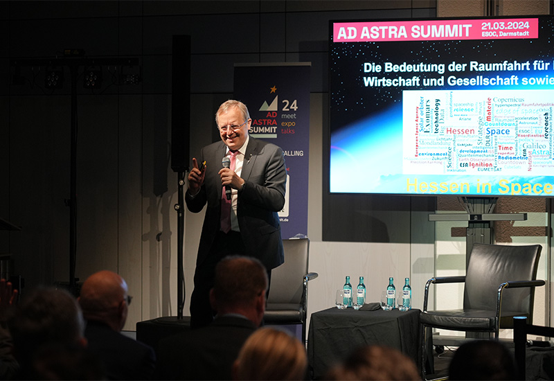 Prof. Dr. Johann-Dietrich Wörner bei der Keynote auf dem Ad Astra Summit, Bildquelle: Benjamin Schenk, Foto Studio Hirch